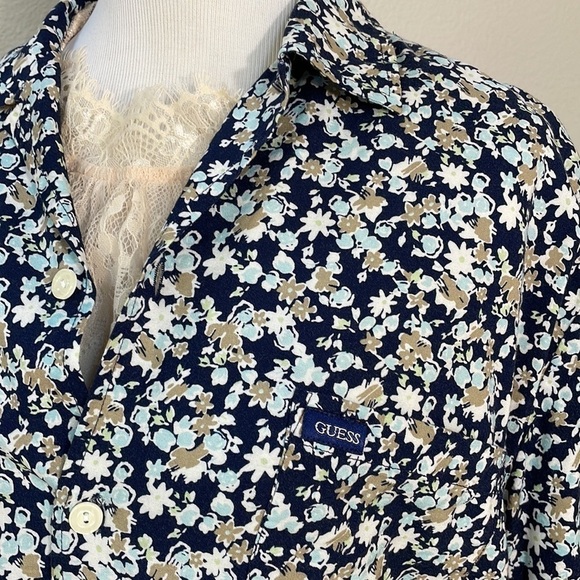 Vintage Guess blue floral button down top SZ S/M - Picture 1 of 9